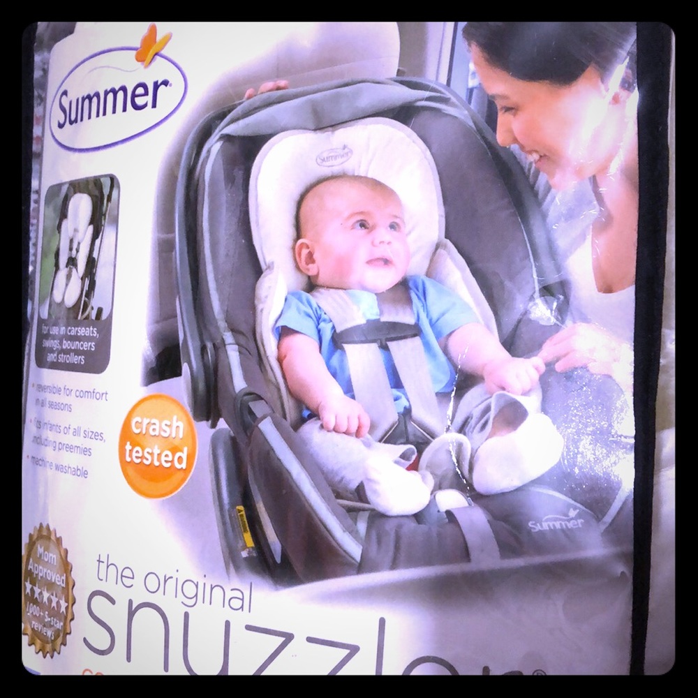 Car seat snuggler